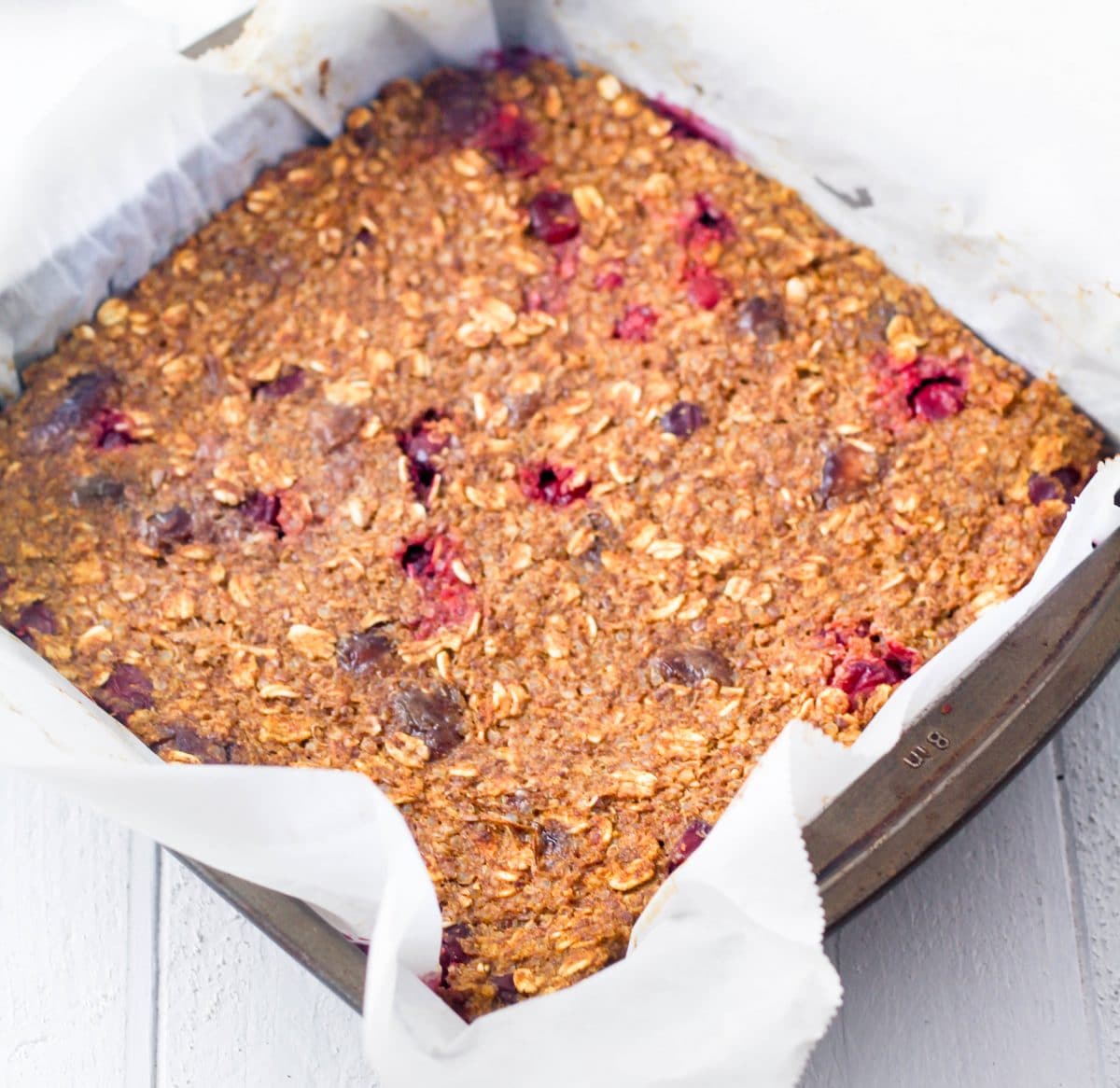 cranberry-date-quinoa-flax-bars-image