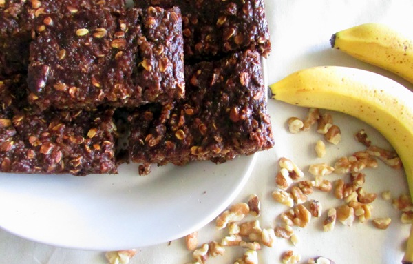 Banana-Walnut-Breakfast-Bars_2.JPG