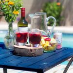 Wine-spritzer-image-poolside