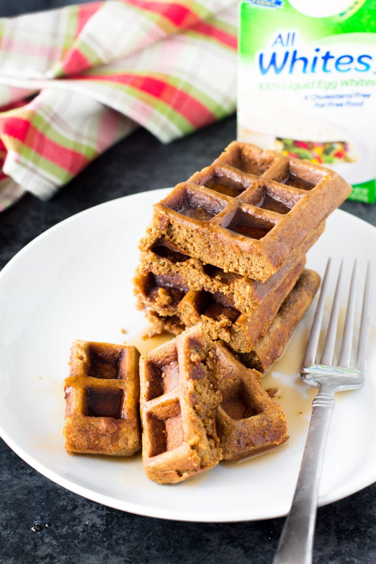 gingerbread-protein-waffles