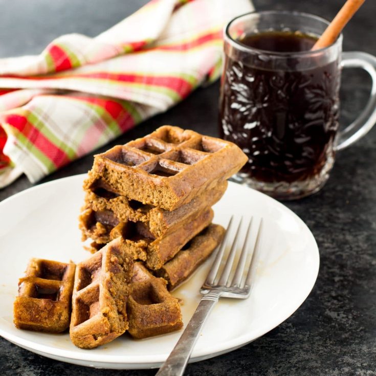 gingerbread-protein-waffles