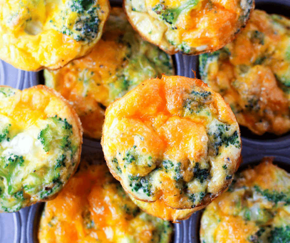 https://hungryhobby.net/wp-content/uploads/2018/01/5-Ingredient-Healthy-Egg-Muffins-FB.png