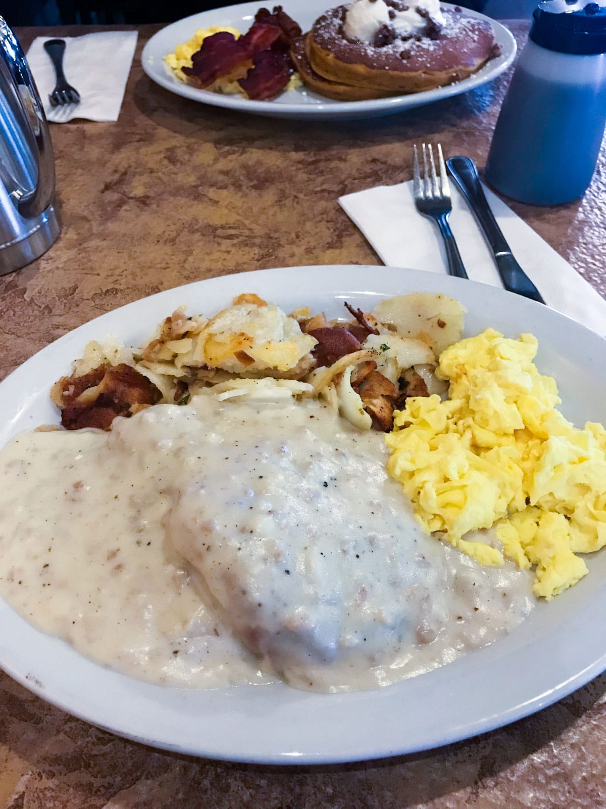 biscuits and gravy - crackers cafe