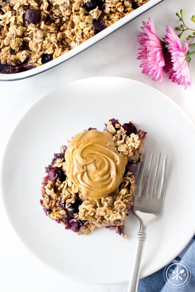 Vegan Bursting Blueberry Oatmeal Bake - Hungry Hobby