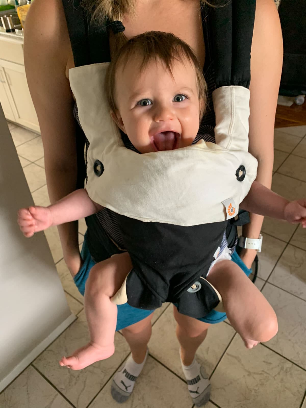 8 month old baby carrier