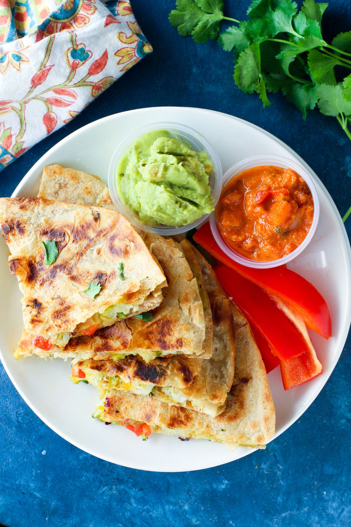 Healthy Chicken Quesadillas - Hungry Hobby