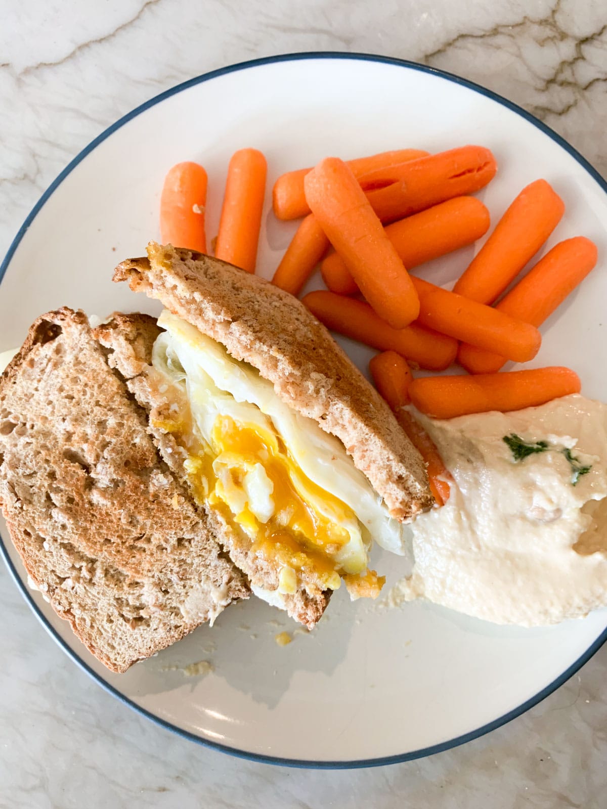 egg sandwich