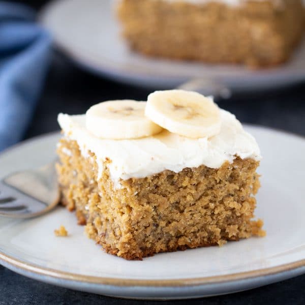 Banana Oat Flour Cake - Hungry Hobby