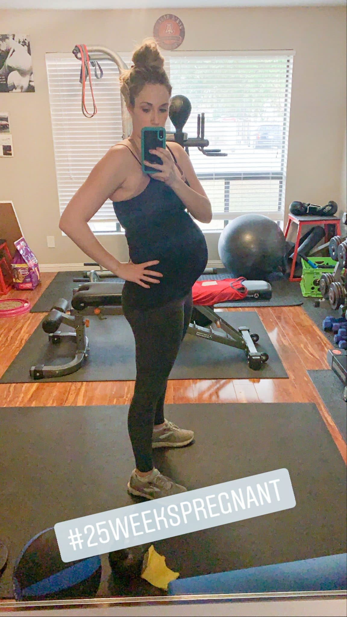 25 weeks pregnant