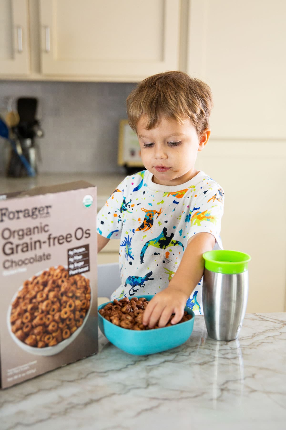 toddler eating forager project cereal