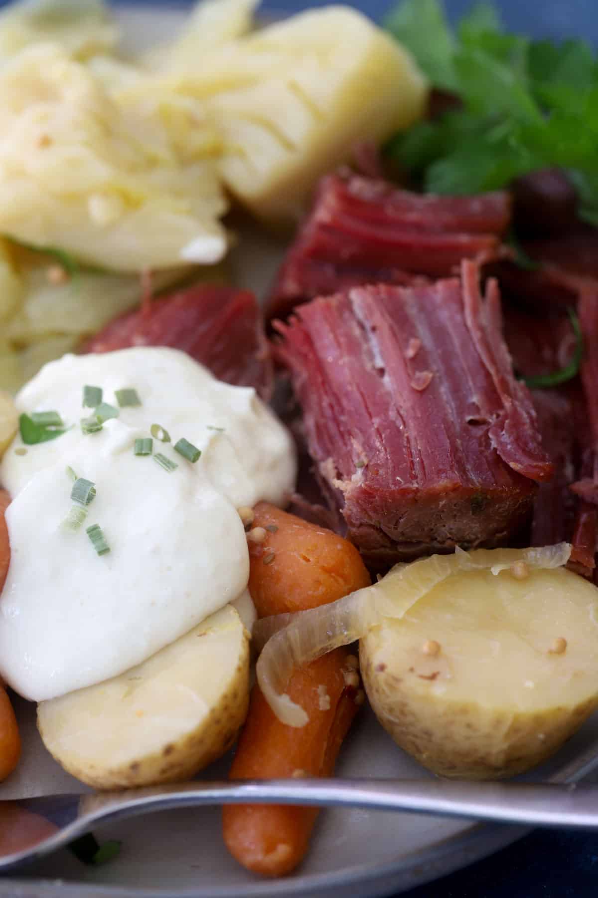 slow cooker corned beef and cabbage