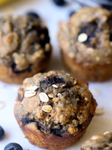 blueberry banana oatmeal muffins