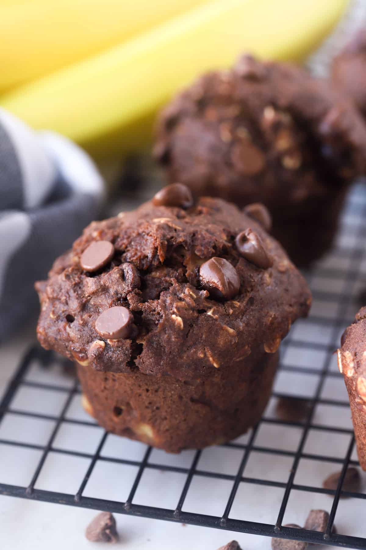 banana oatmeal muffins